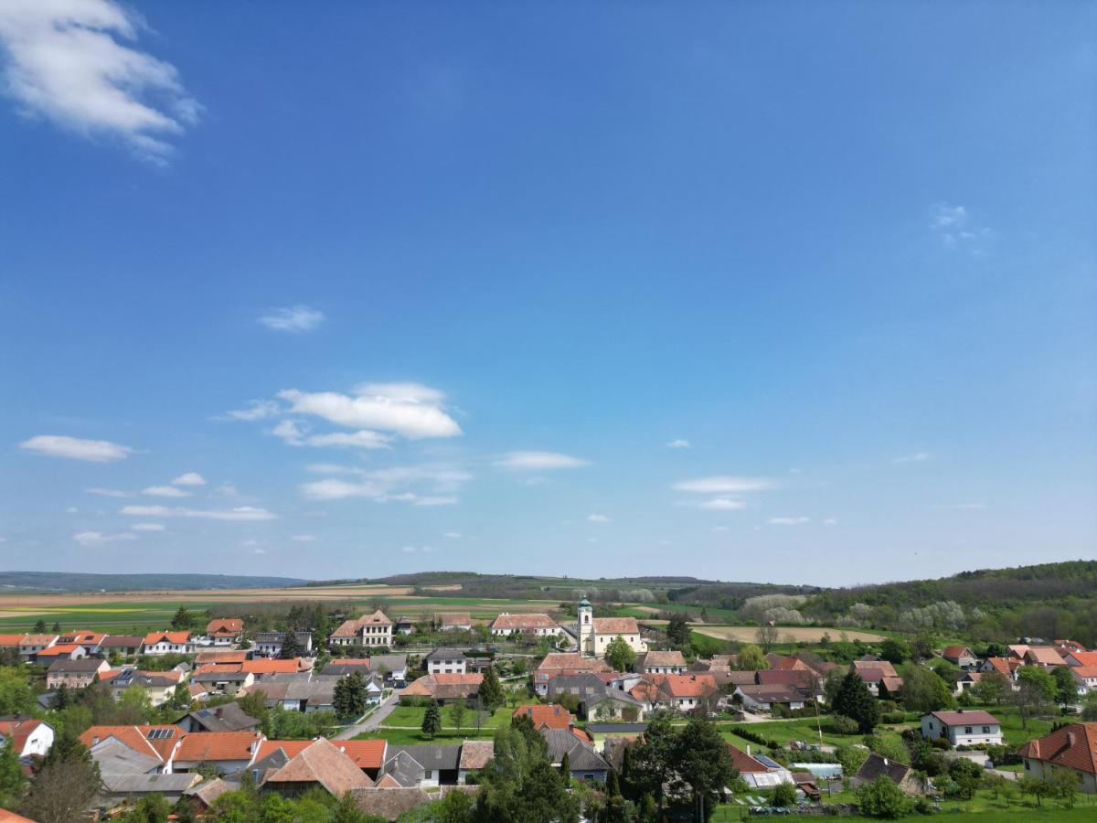 Weinkeller Roeschitz Villa Roggendorf Eksteriør bilde